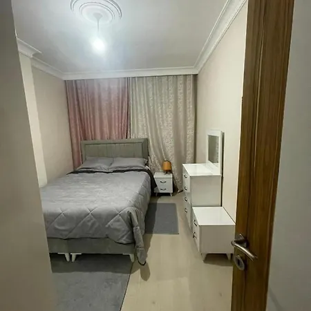 Super Cozy Large Double Bedroom Only With Shared Facilities-free Wifi, Netflix - Many Local Shops Homestay szállás *
